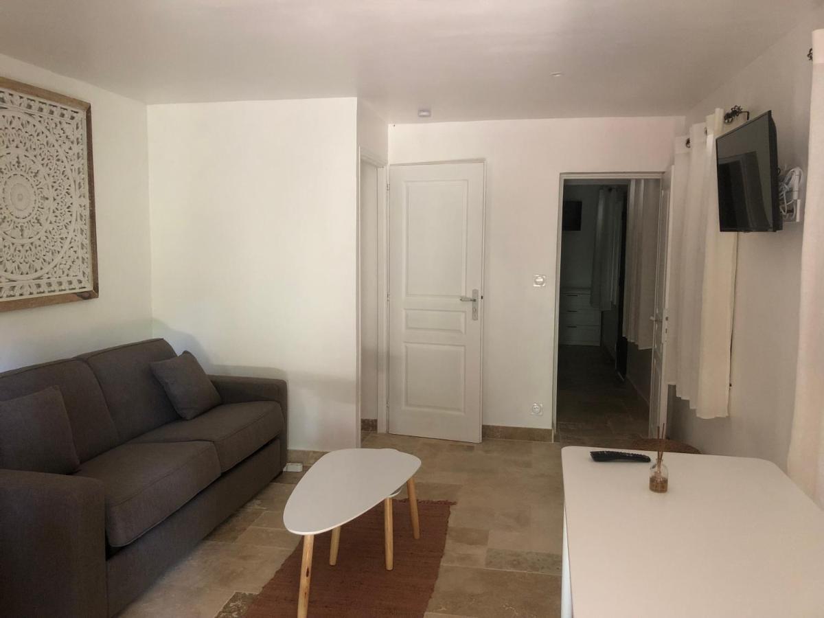 Les Mazets De La Cascade Apartment ซาแลนส์ ภายนอก รูปภาพ