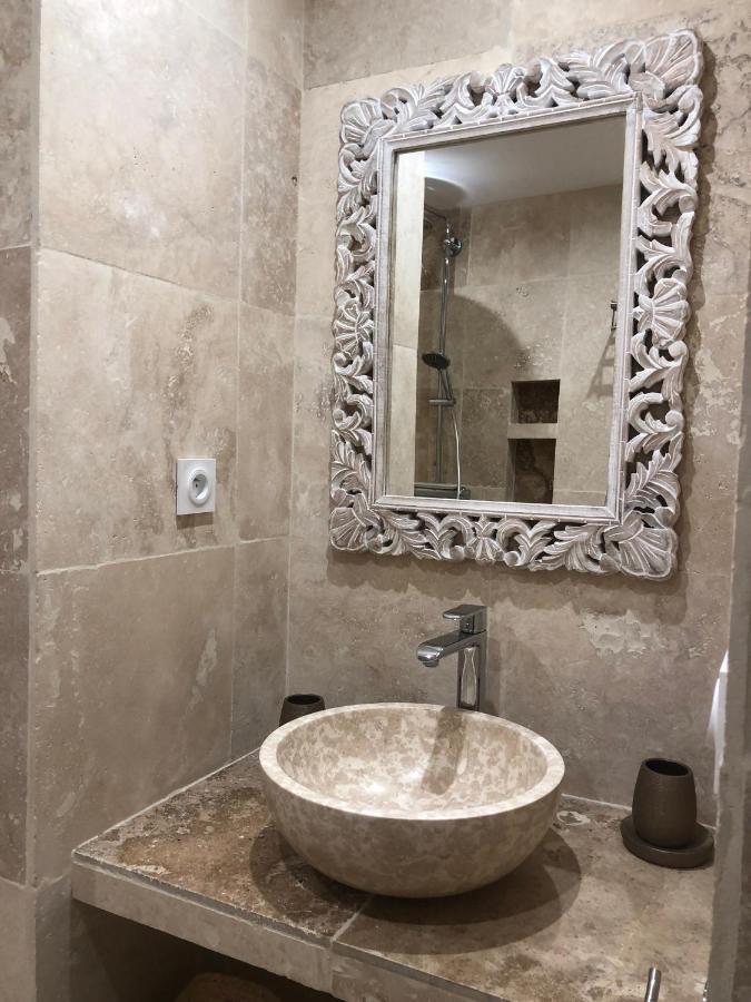 Les Mazets De La Cascade Apartment ซาแลนส์ ภายนอก รูปภาพ