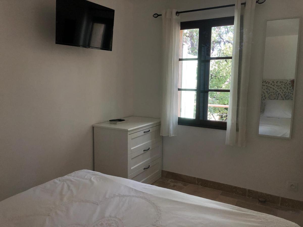 Les Mazets De La Cascade Apartment ซาแลนส์ ภายนอก รูปภาพ