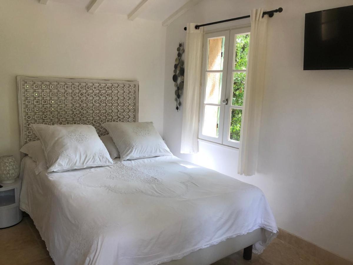Les Mazets De La Cascade Apartment ซาแลนส์ ภายนอก รูปภาพ