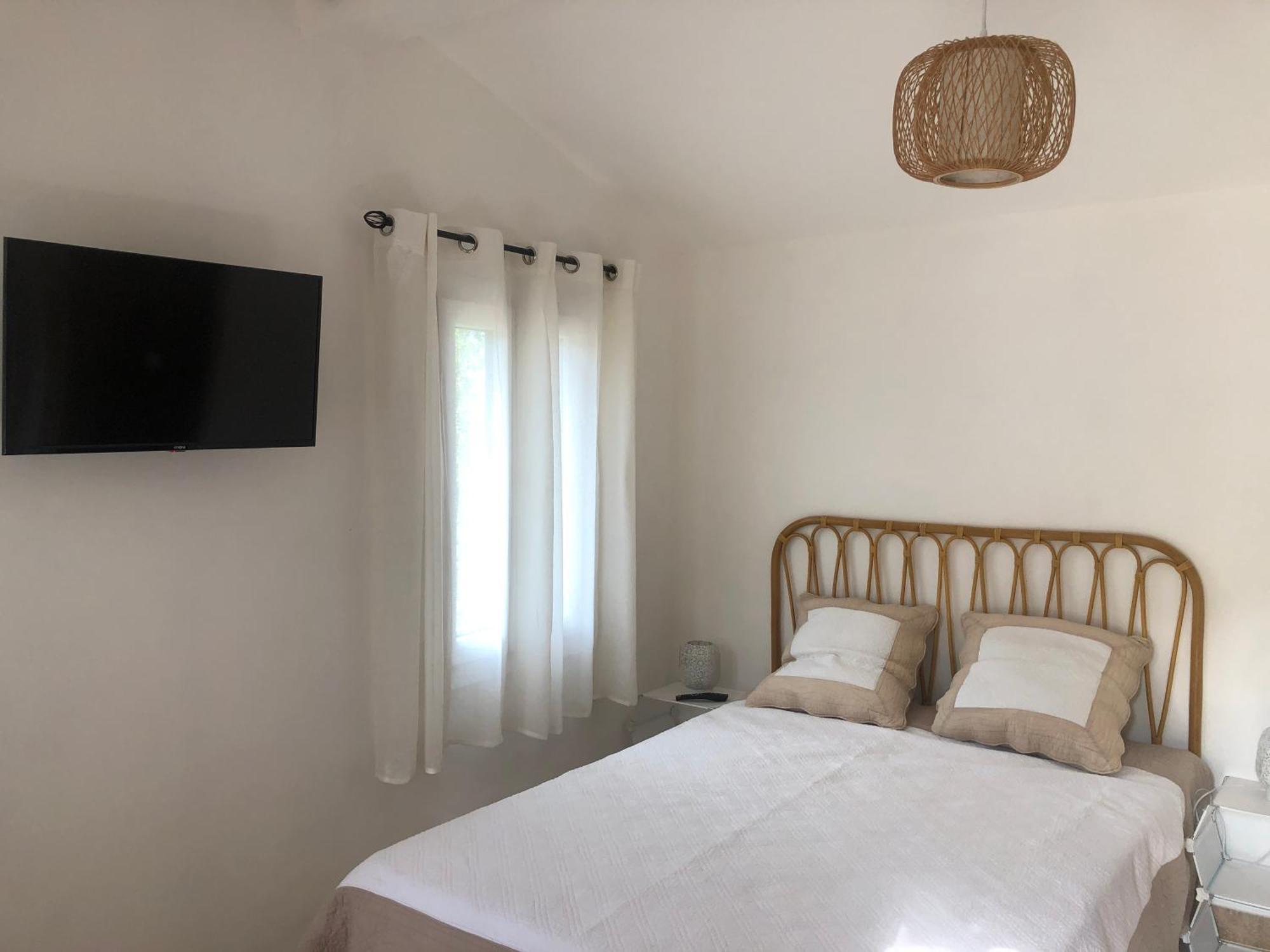 Les Mazets De La Cascade Apartment ซาแลนส์ ภายนอก รูปภาพ